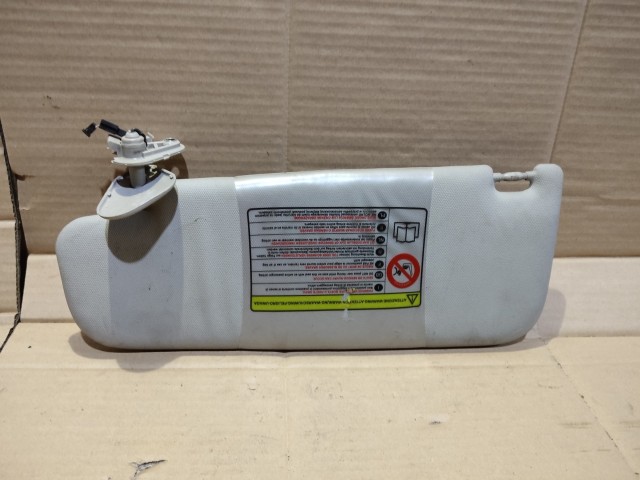 154916 Alfa Romeo 159 bézs színű jobb oldali, világító tükrös napellenző