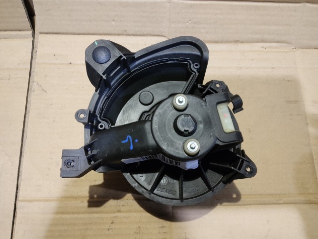 Fiat Grande Punto manuál klímás fűtőmotor