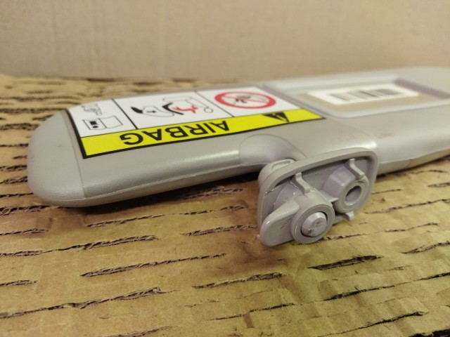 Lancia Ypsilon 2011- világos szürke színű, jobb oldali tükrös napellenző