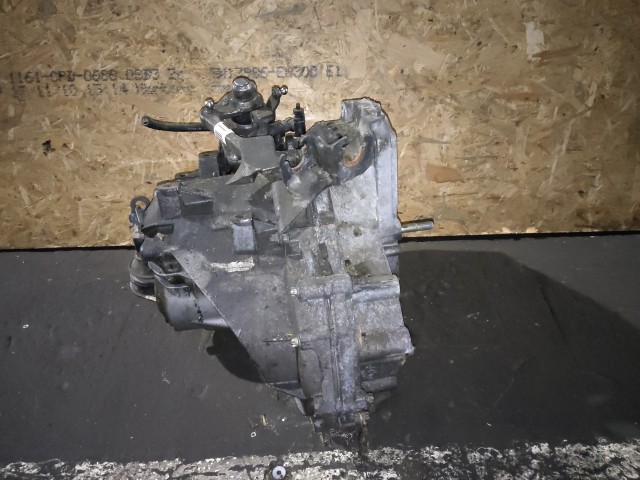 157275 Alfa Romeo 166 2003-2007 2,4 20v Diesel 6 sebességes kézi kapcsolású váltó