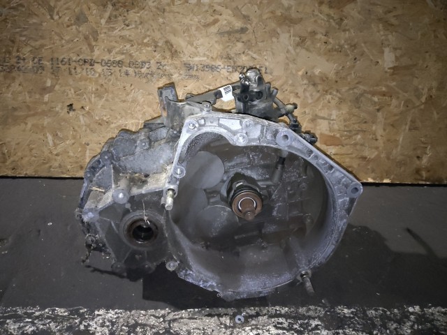 157275 Alfa Romeo 166 2003-2007 2,4 20v Diesel 6 sebességes kézi kapcsolású váltó