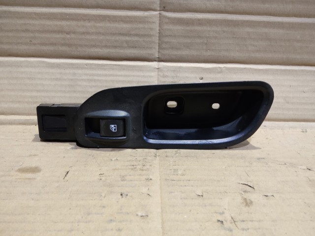 Fiat Tipo 2015-  jobb hátsó ablakemelő kapcsoló 735664631