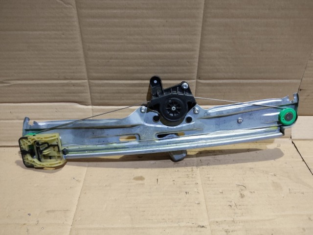 Fiat Tipo 2015-  jobb hátsó elektromos ablakemelő 52093914