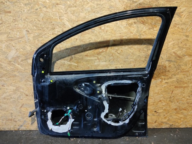 157576 Toyota Aygo 5 ajtós 2005-2014 fekete színű  Jobb eső ajtó