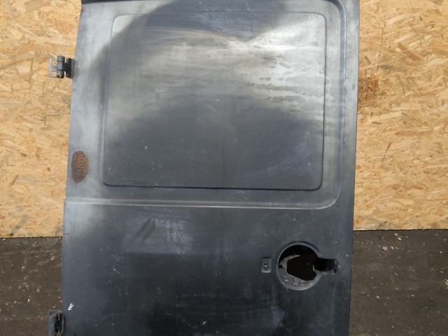 157583 Fiat Doblo 2000-2009 bal hátsó zárt raktérajtó MAXI kivitel a képen látható sérüléssel