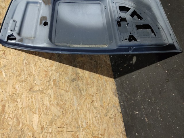 157583 Fiat Doblo 2000-2009 bal hátsó zárt raktérajtó MAXI kivitel a képen látható sérüléssel