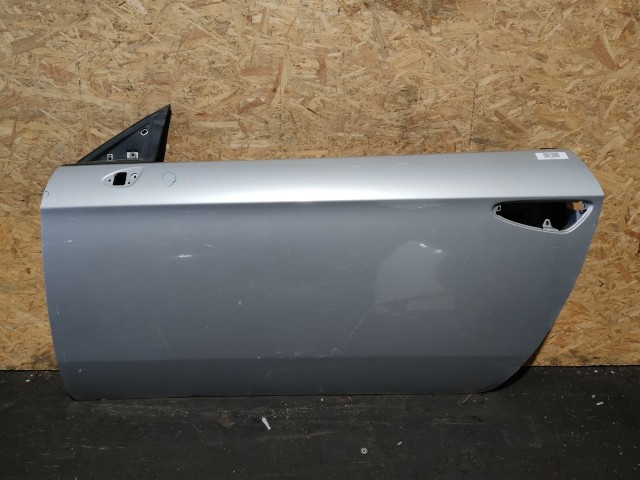 157617 Alfa Romeo Brera 2005-2010 ezüst színű bal oldali ajtó, a képen látható sérüléssel