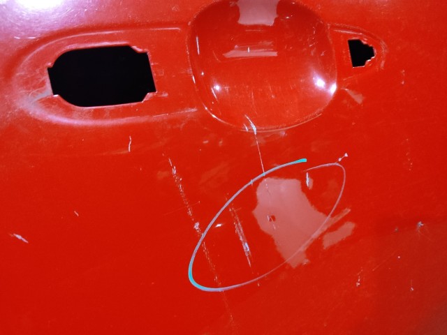 157619 Alfa Romeo MiTo 2008-2018 piros színű Jobb oldali ajtó, képen látható sérüléssel