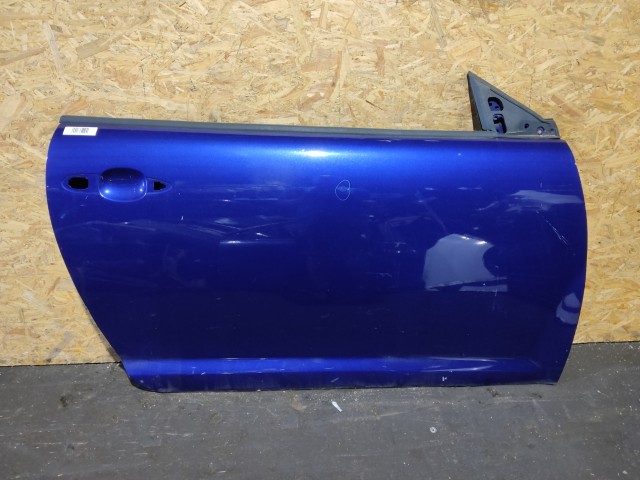 157620 Alfa Romeo MiTo 2008-2018 kék színű Jobb oldali ajtó, képen látható sérüléssel