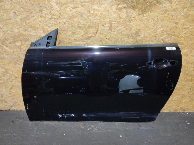 157623 Alfa Romeo MiTo 2008-2018 vulcan nero színű bal oldali ajtó, a képen látható sérüléssel