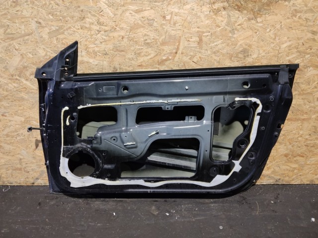 157626 Alfa Romeo MiTo 2008-2018 vulcan nero színű Jobb oldali ajtó, képen látható sérüléssel