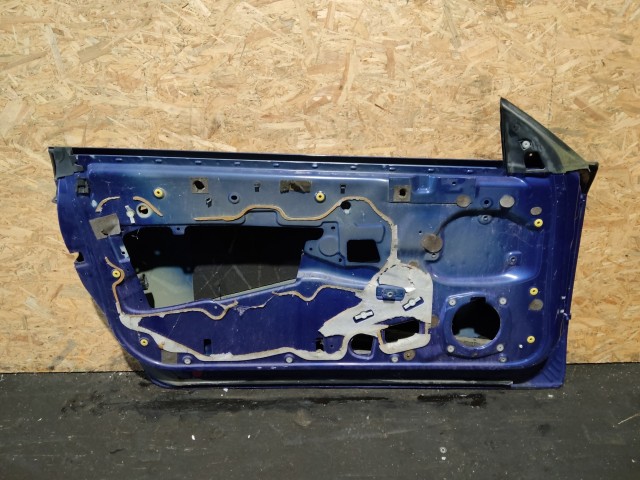 157631 Alfa Romeo Brera 2005-2010 kék színű bal oldali ajtó, a képen látható sérüléssel