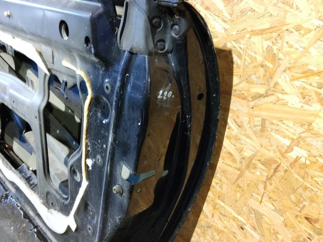 157644 Alfa Romeo MiTo 2008-2018 vulcan nero színű Jobb oldali ajtó, képen látható sérüléssel