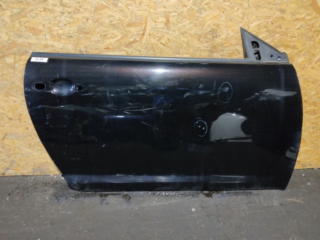 157647 Alfa Romeo MiTo 2008-2018 vulcan nero színű Jobb oldali ajtó, képen látható sérüléssel