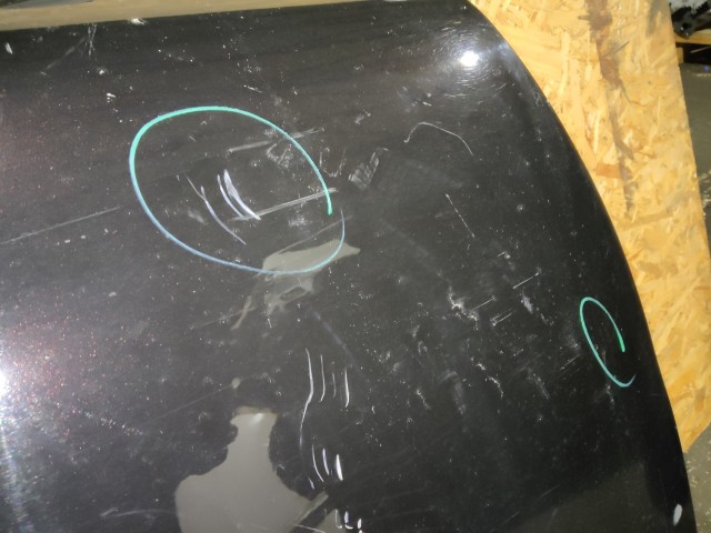 157648 Alfa Romeo MiTo 2008-2018 vulcan nero színű Jobb oldali ajtó, képen látható sérüléssel