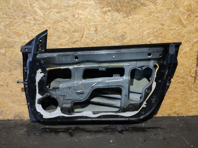 157650 Alfa Romeo MiTo 2008-2018 vulcan nero színű Jobb oldali ajtó, képen látható sérüléssel