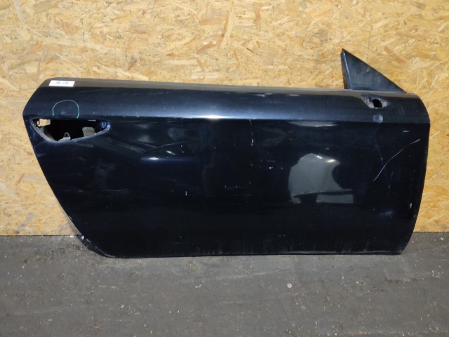 157668 Alfa Romeo Brera 2005-2010 fekete színű jobb oldali ajtó, a képen látható sérüléssel