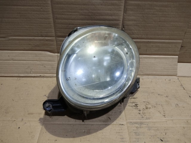 157843 Fiat 500 2007-2015 bal első fényszóró, a képen látható matt felülettel 