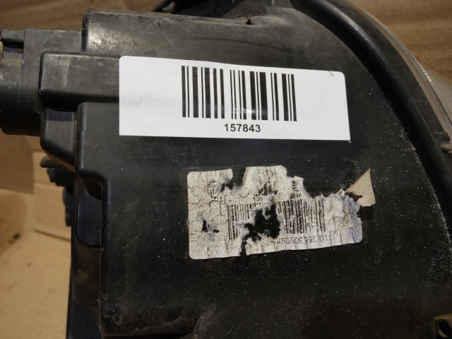 157843 Fiat 500 2007-2015 bal első fényszóró, a képen látható matt felülettel 