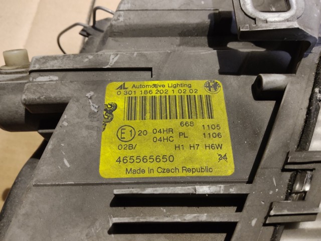 160008 Alfa Romeo 147 2000-2005 jobb első fényszóró