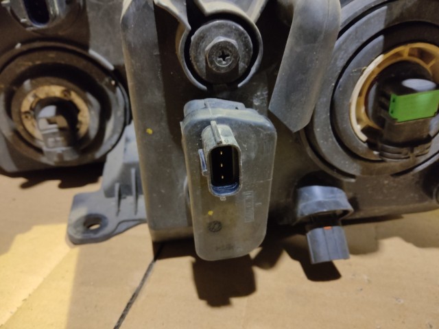 160009 Fiat Freemont 2011-2015 jobb első fényszóró