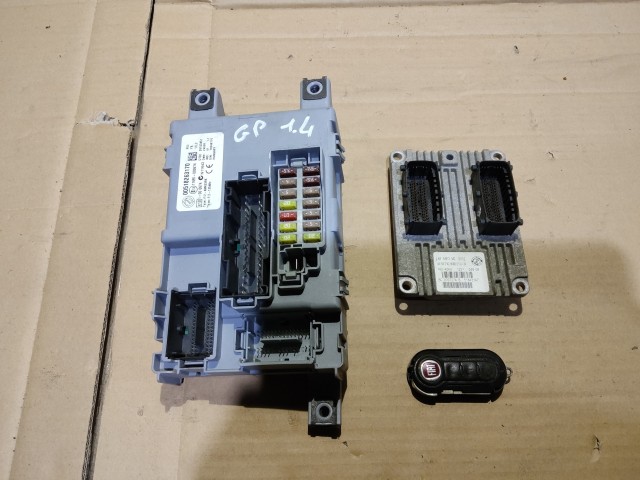 Fiat Grande Punto  2005-2009 1,4 8v benzin motorvezérlő szett 51826317   