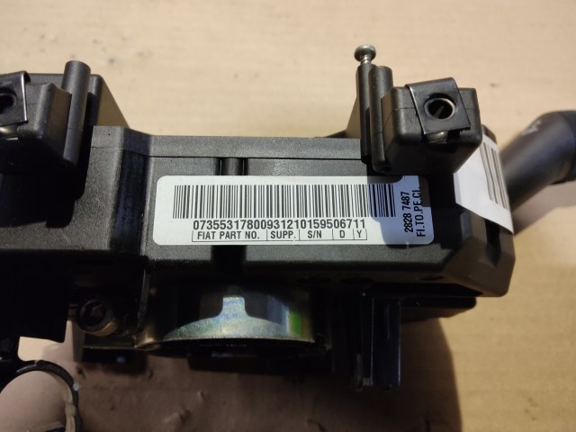 Fiat Fiorino , Qubo 2007-2016 tempomatos kormánykapcsoló   735531780