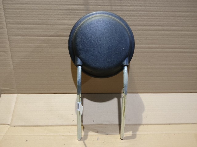 Fiat 500 2007-2015 fekete színű első fejtámla 