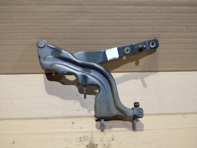 160108 Alfa Romeo 147, Gt jobb oldali motorháztető zsanér 46548060