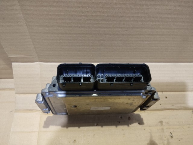 Alfa Romeo GT 2003-2010 1,9 16v Diesel motorvezérlő szett 55204756 , 0281012298  