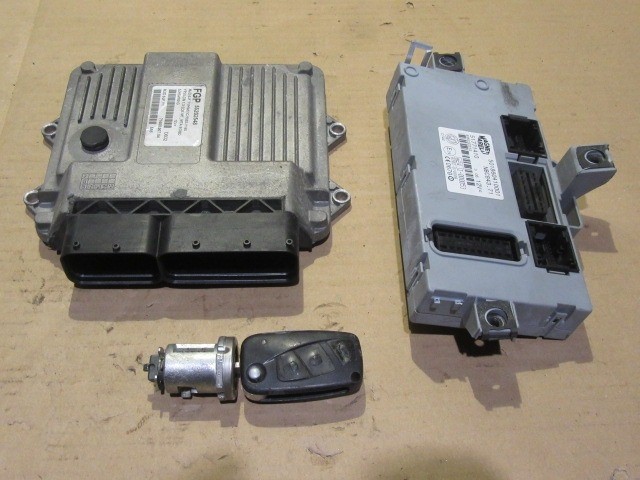 51846 Lancia Ypsilon II. 1,3 16v Jtd, motorvezérlő szett 55202548