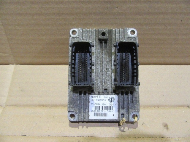 Fiat Grande Punto 1,2  8v, benzin motorvezérlő 51798649