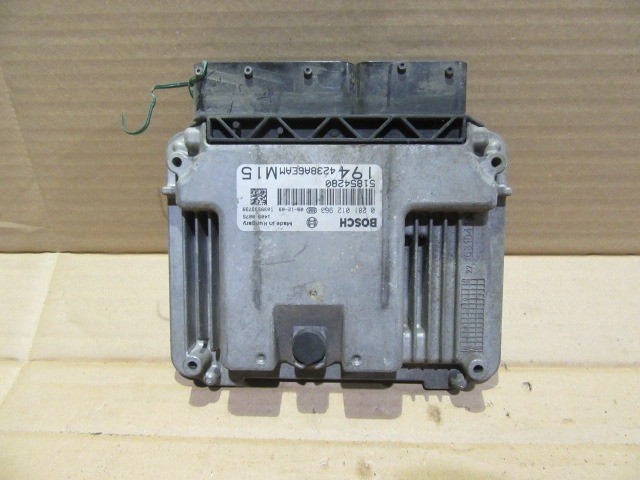 Fiat Croma 1,9 16v Diesel 150 Le motorvezérlő 51854280 , 0281012963