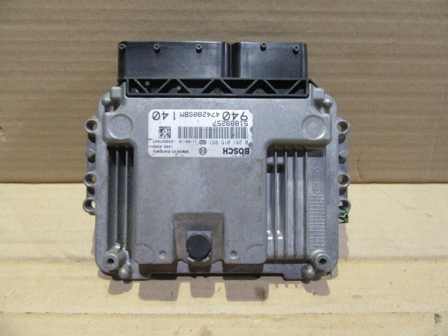 Alfa Romeo Giulietta 2,0 16v Diesel motorvezérlő 0281015951 , 51899257