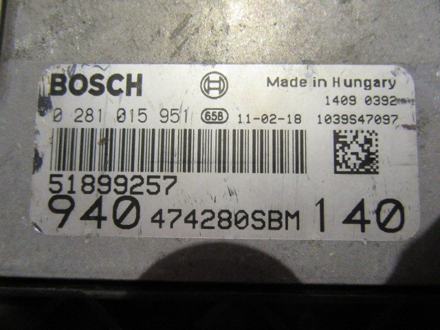 Alfa Romeo Giulietta 2,0 16v Diesel motorvezérlő 0281015951 , 51899257