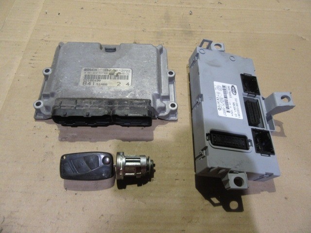 31339 Lancia Thesis 2,4 Jtd 10v , Diesel motorvezérlő szett 0281010333 , 55186490