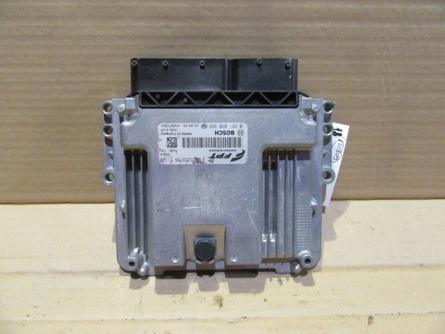 Fiat 500L 1,4 16v Tjet motorvezérlő 0281030966 , 55259756