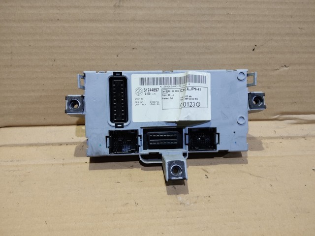 Fiat Punto II.-III. , Doblo 2000-2009 Immobiliser doboz 51744897