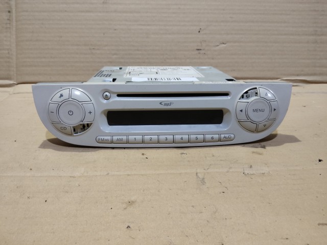 160364 Fiat 500 2007-2015 fehér színű cd-s rádió  Bosch Cd-s 735577319