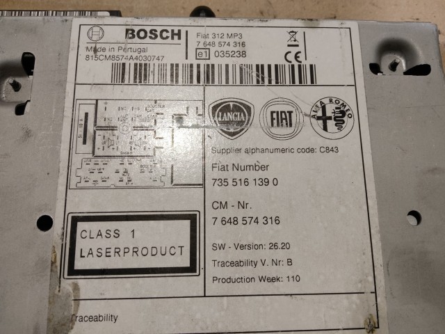 160367 Fiat 500 2007-2015 fehér színű cd-s rádió Bosch 735577319