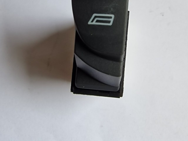 Fiat Ducato 2002-2006 Ablakemelő kapcsoló  Utángyártott új bal első