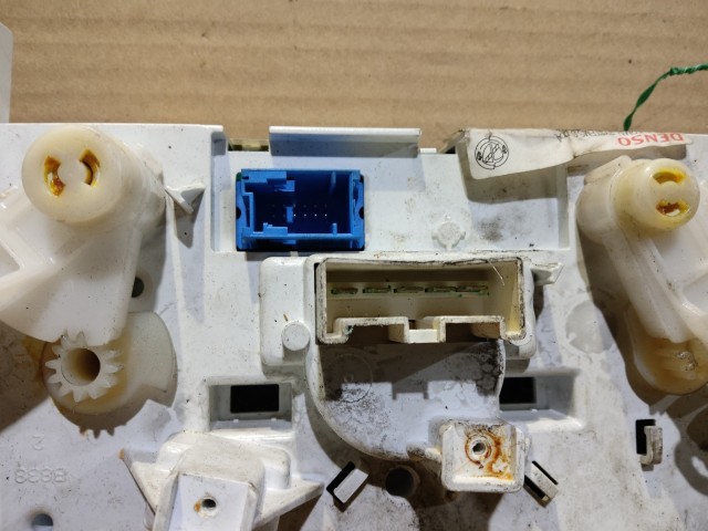 Fiat Grande Punto  2005-2009 Fűtés kapcsoló 735484522