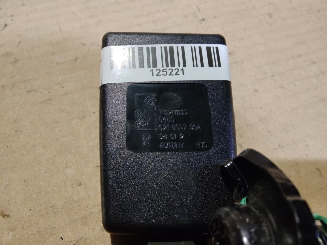 Fiat Grande Punto jobb hátsó biztonsági öv csat 735411133