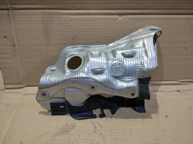 Fiat Bravo 2007-2014 2007-2014 Kipufogó hővédő lemez Használt  