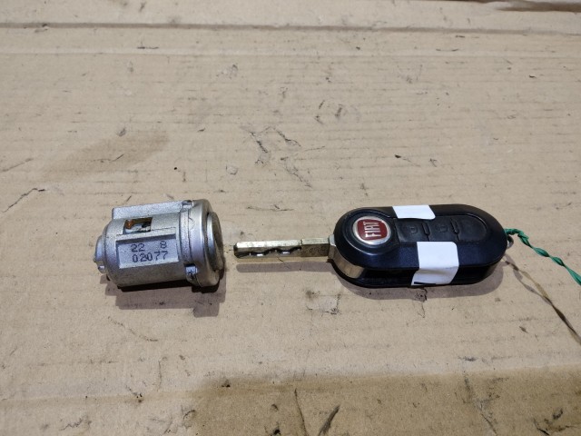 Fiat Grande Punto  2005-2009 Kulcs Használt Fekete  