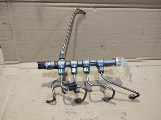 Fiat Freemont 2,0 16v Diesel rail cső 0445214254 , 55234039