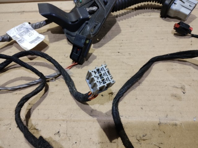 125739 Fiat Freemont 2011-2015 bal átsó ajtó kábelköteg 68082017ab