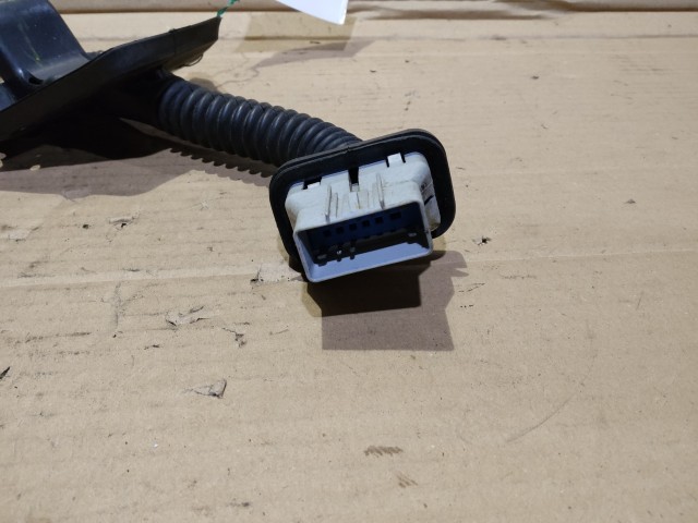 125739 Fiat Freemont 2011-2015 bal átsó ajtó kábelköteg 68082017ab