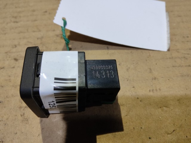 Alfa Romeo Giulietta 2010-2020 Usb csatlakozó Használt