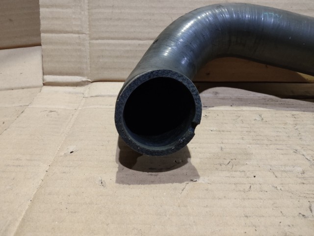 Alfa Romeo 159 1,9 16v Diesel levegőcső turbóból az intercollerba 50501561